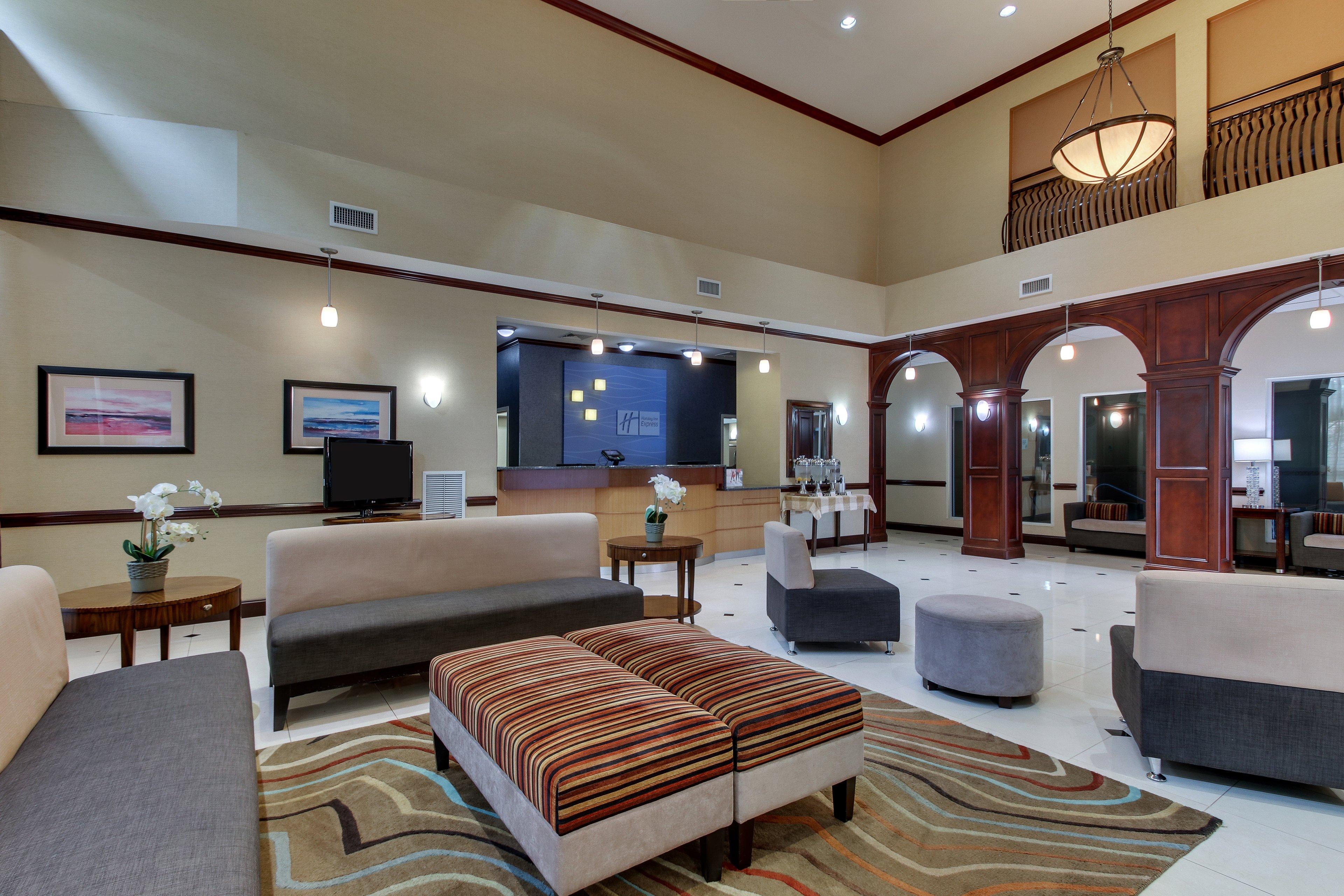 Holiday Inn Express And Suites Allentown West By Ihg Exterior photo