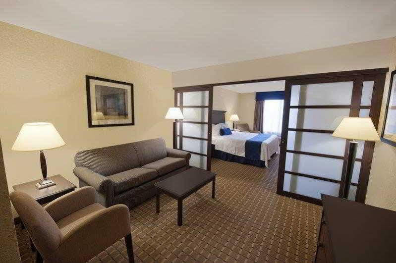 Holiday Inn Express And Suites Allentown West By Ihg Exterior photo